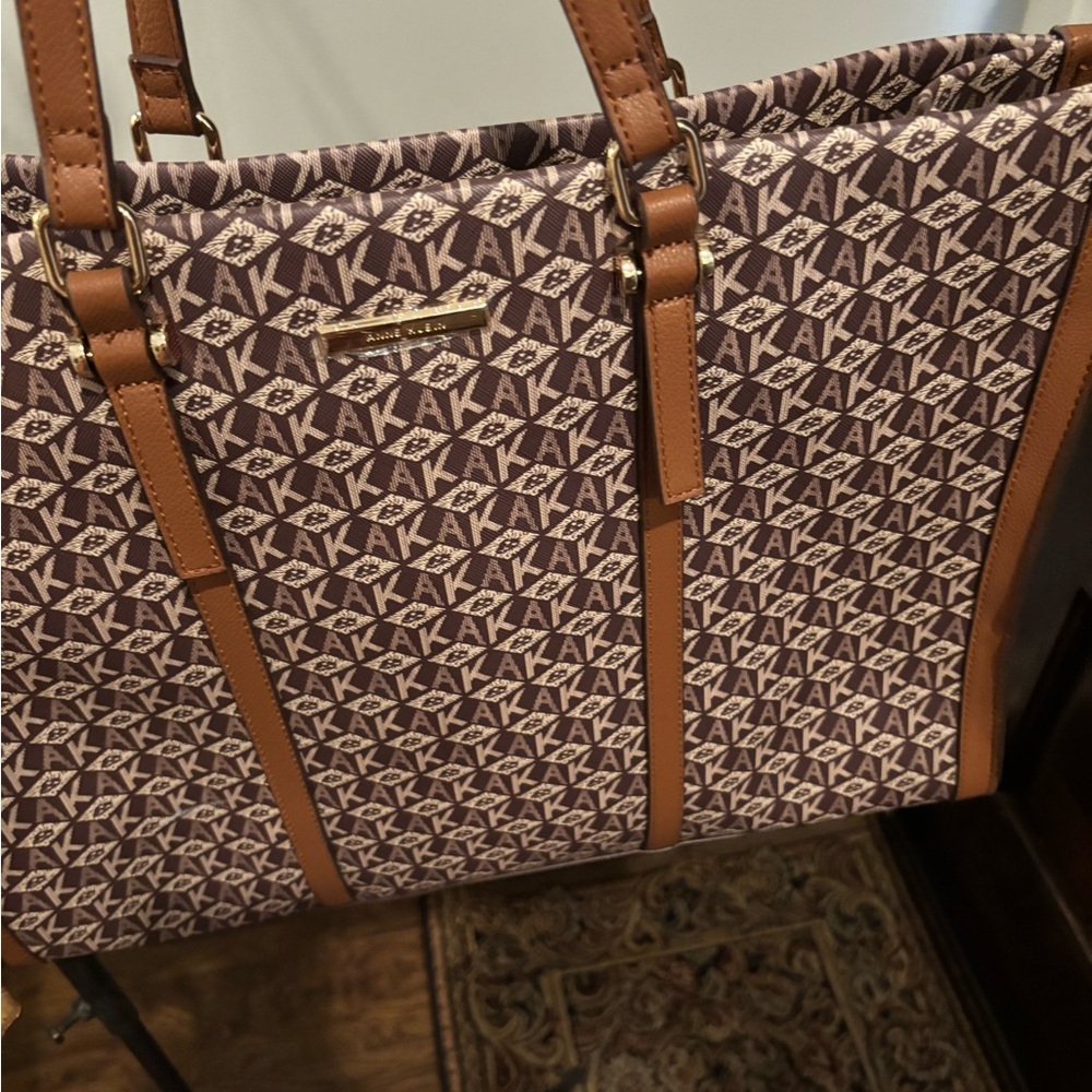 Anne Klein AK Pattern Tote in Brown and Cream